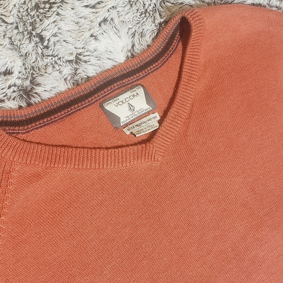 Men's Volcom Sweater - Picture 2 of 3